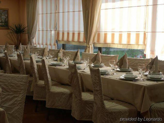 Hotel Porin Zágráb Étterem fotó